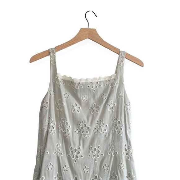 Bill Blass Silver Gray Eyelet Sleeveless Dress, Size 6 - Picture 9 of 16
